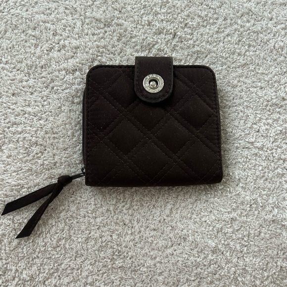 Vera Bradley Brown Quilted Wallet Compact Design - Picture 1 of 4